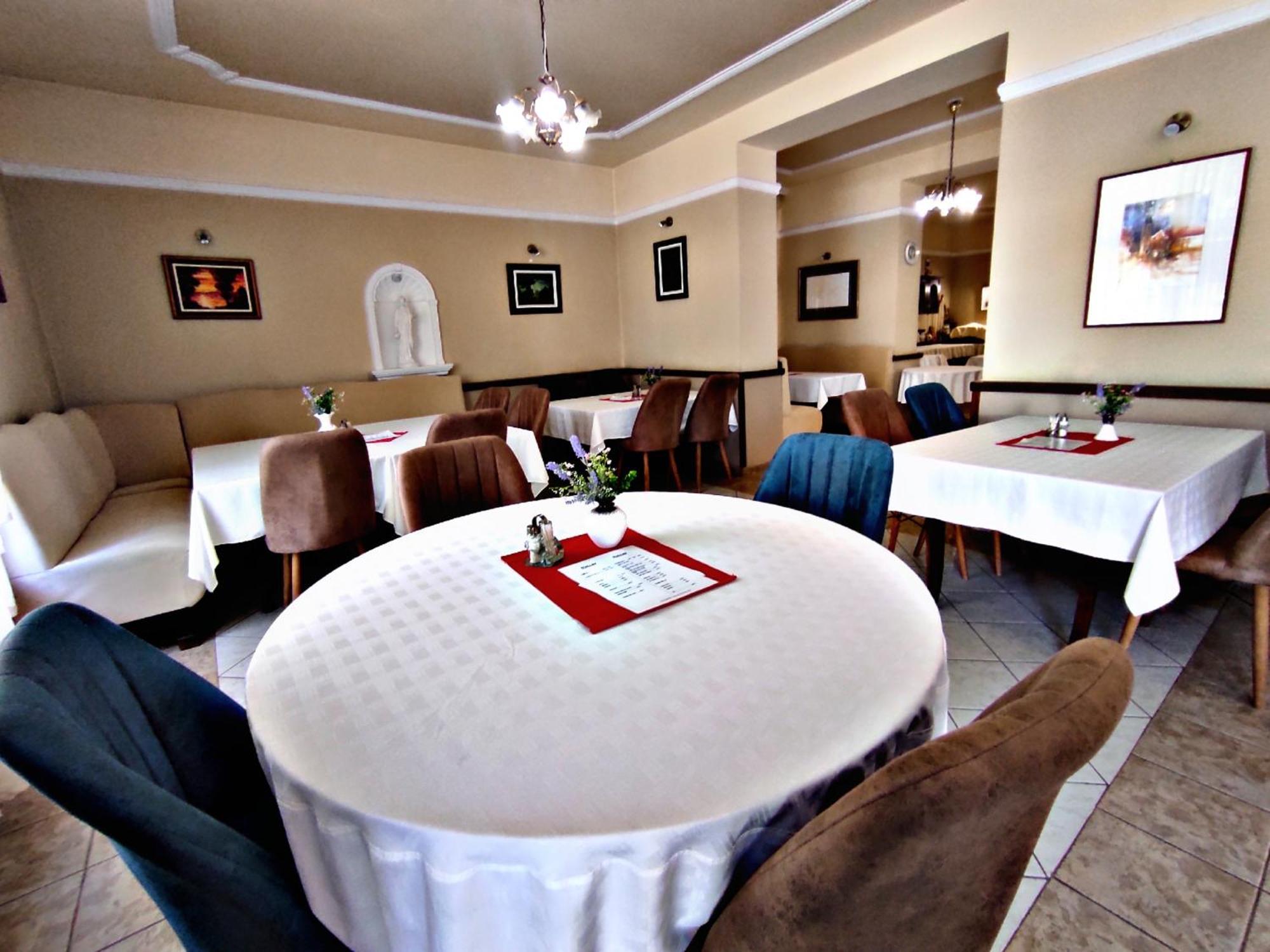 Atrium Hotel Harkány Екстериор снимка