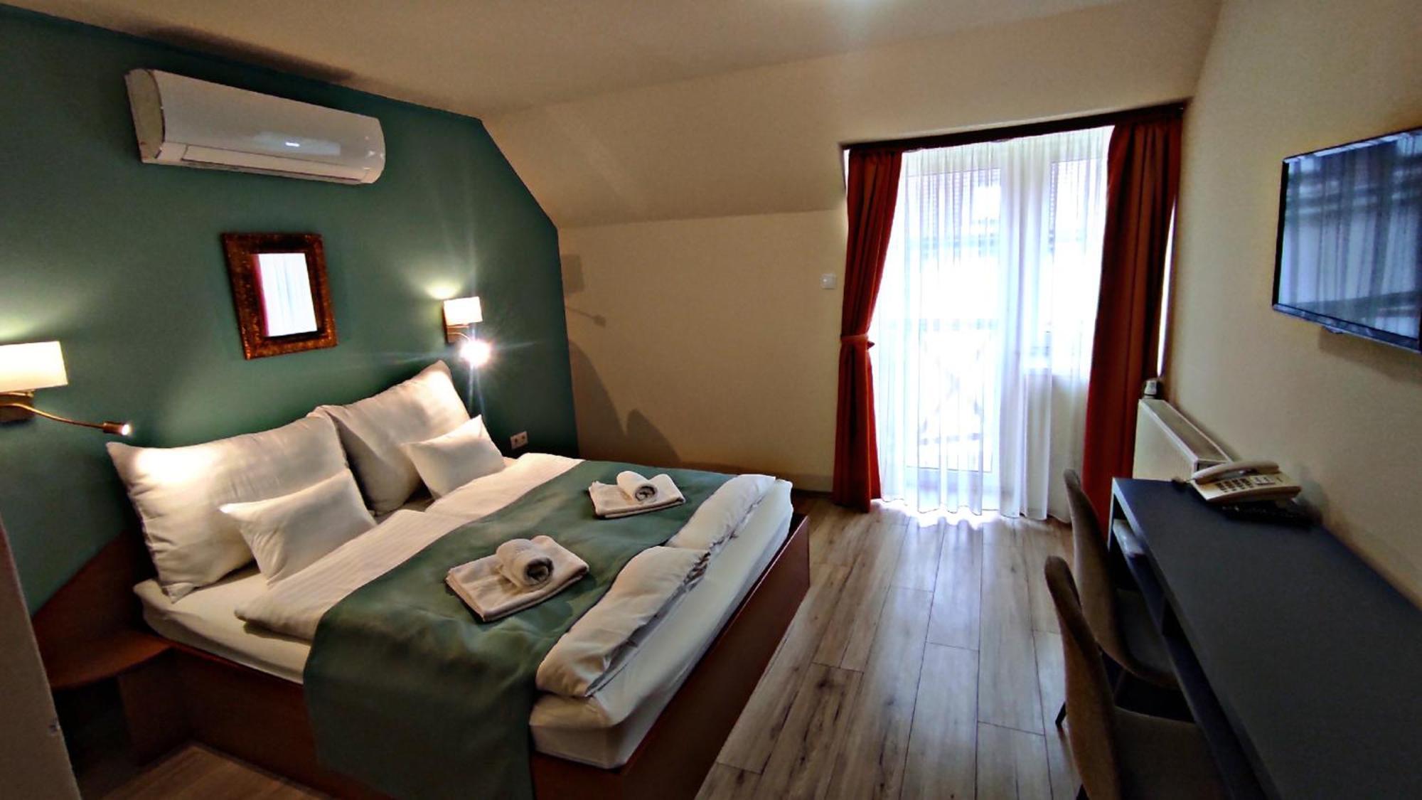 Atrium Hotel Harkány Екстериор снимка