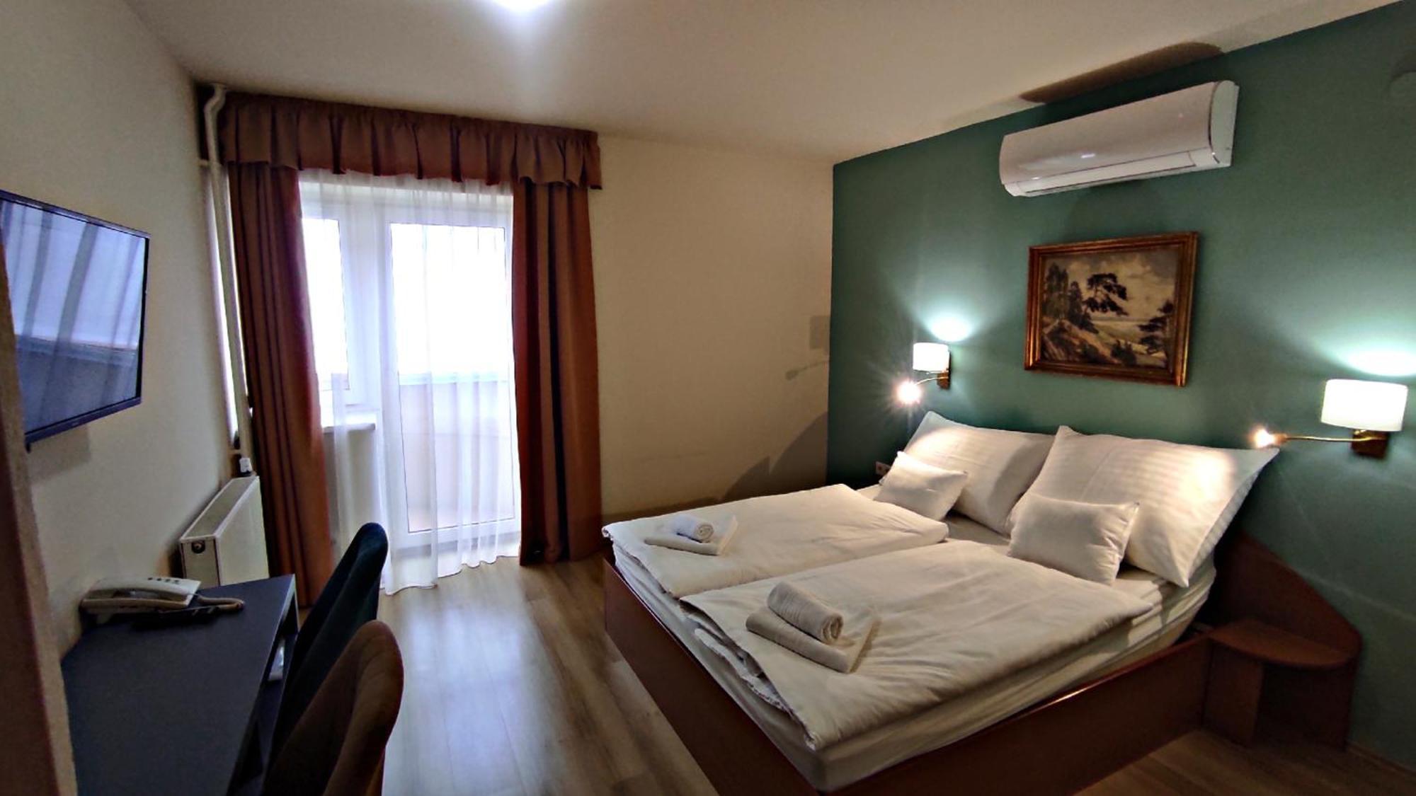 Atrium Hotel Harkány Екстериор снимка