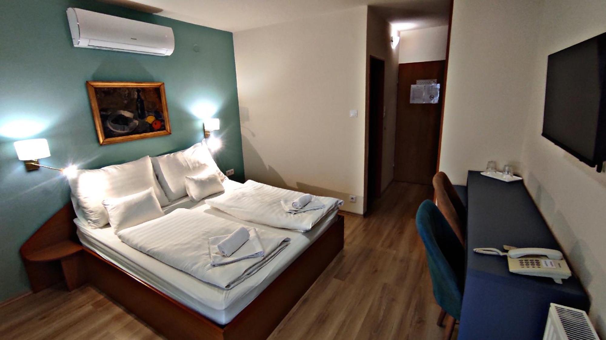 Atrium Hotel Harkány Екстериор снимка