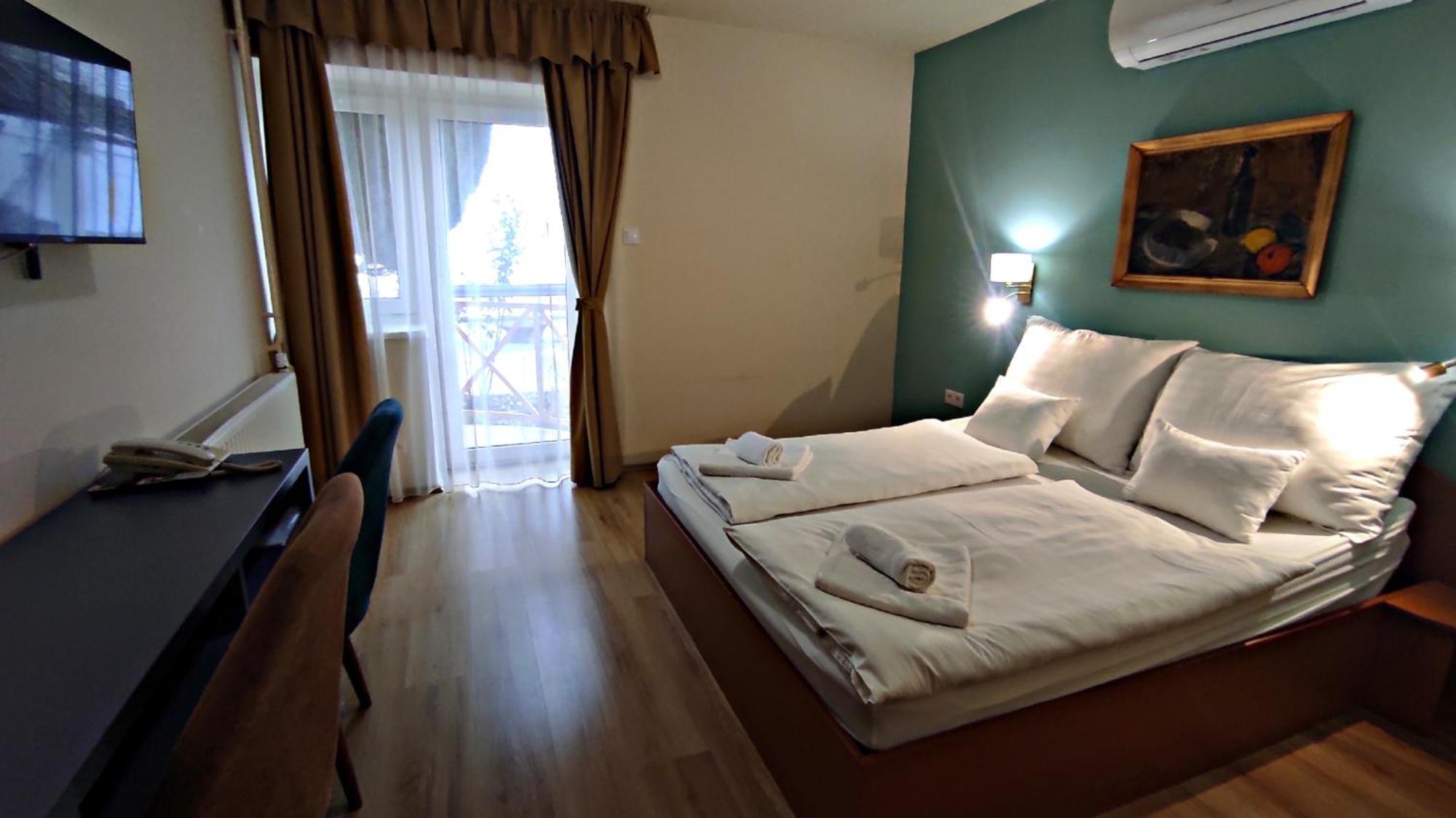 Atrium Hotel Harkány Екстериор снимка