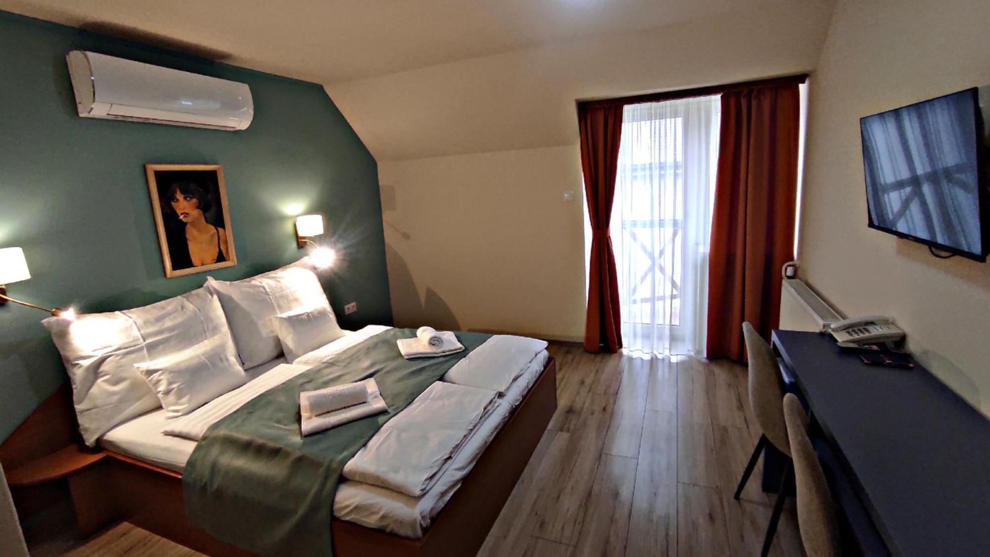 Atrium Hotel Harkány Екстериор снимка